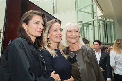 Mariana Arias, Lucrecia Cornejo y Teresa Frías