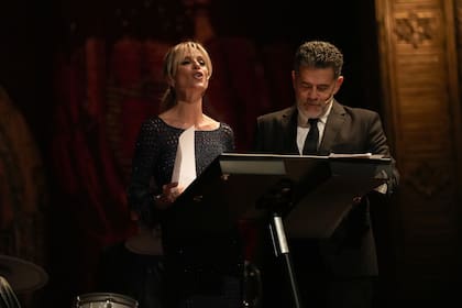 Mariana Fabbiani y Julián Weich condujeron el evento