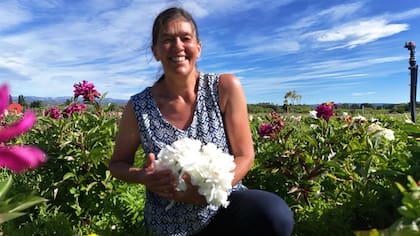 Mariana Müller es una de las promotoras de "Hanae", un fermento de peonías