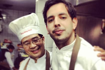 Mariana Ramón con el chef Lui Cheuk Hung de Hong Kong Style