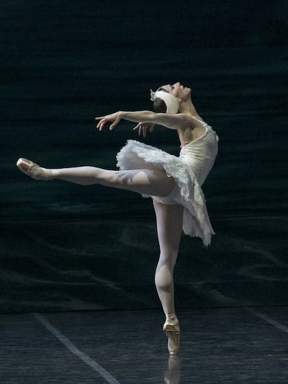 Marianela Núñez en El lago de los cisnes
