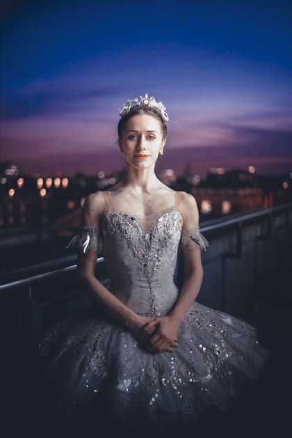 Marianela Núñez dejó la Argentina en 1997. “Ya de chica sabía que quería hacer una carrera internacional”. Primera bailarina en Londres, donde lleva 20 años, habla de la compañía como su “familia” y su “casa” es la Royal Opera House.