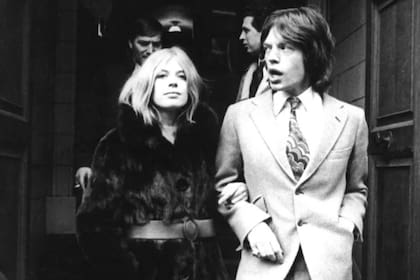 Marianne Faithfull y Mick Jagger terminaron su relación en 1970