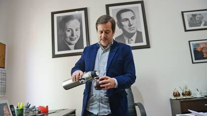 Mariano Recalde tiene sus oficinas a pocas cuadras de la Casa Rosada