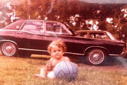 Mariano Boniface con el Ford Fairline de su papá