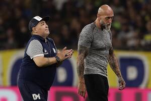 Balearon a un excustodio de Diego Maradona para robarle su moto BMW