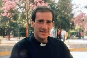 Mariano en un foto durante los pocos años en los que fue sacerdote.