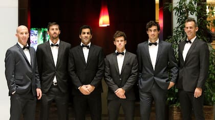 Mariano Hood (subcapitán), Andrés Molteni, Machi González, Diego Schwartzman, Guido Pella y Daniel Orsanic