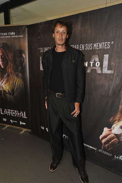 Mariano Hueter es el director de un thriller que narra la historia de Julia, una psicóloga que luego de ser secuestrada debe poner en juego sus conocimientos para manipular a sus captores y sobrevivir