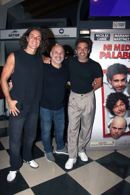 Mariano Martínez, el Bicho Gómez y Nicolás Cabré llegaron a la Avenida Corrientes