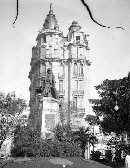 Mariano Moreno, obra de Blay y Fábregas.