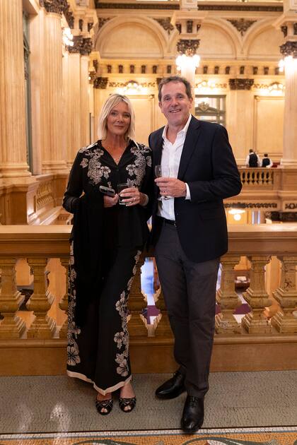 Marías y Anne Torres en el Salón Dorado del Teatro Colón