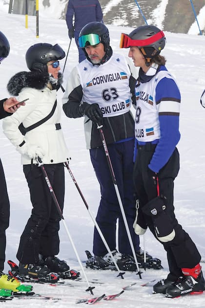 Marie Chantal y Pablo de Grecia junto a su hijo Odysseas.