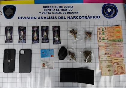 Marihuana sintética y hongos alucinógenos, las drogas secuestradas a un dealer en Villa Devoto