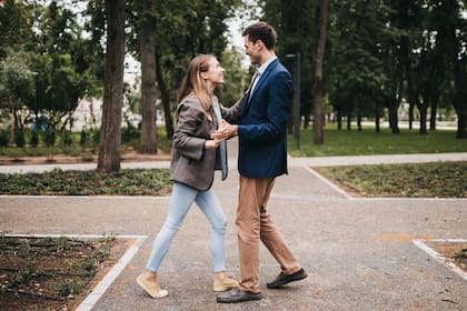 Marija Clara e Ignacio en las calles de Vilnius, Lituania. Ignacio vivió la mayor parte de su vida muy cerca de la frontera de Luxemburgo y solo había visitado la Argentina algunas veces para ver a su familia extendida.