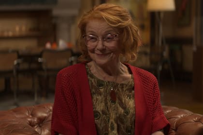 Marilú Marini como Martha Hoffman en "27 noches"
