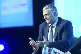 Marín dijo que no habrá cimbronazos en el precio de la nafta, pero advirtió: “Si tenés que cargar, hacelo hoy”