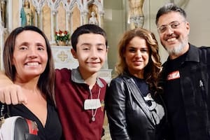 Marina Calabró y su novio, en un especial evento