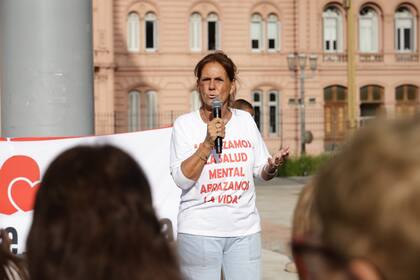 Marina Charpentier en el acto en Plaza de Mayo