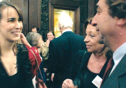 Marina con Lorraine y Thierry, propietarios de Château Talbot, quienes aconsejaron a Marina a hacer el Master of Wine