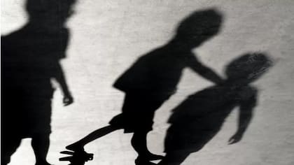 Marina Flores Camargo, directora de investigación de la ONG Reinserta y quien lideró el estudio, dijo que estos niños “tras dejar la escuela, o están en su casa o se vinculan a la delincuencia, y esta es la opción que les permite ganar dinero”