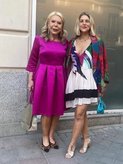 Marina Tchomlekdjoglou de Dodero junto a su hija Tweety Dodero (Foto: Instagram @tweetydoderonovias)