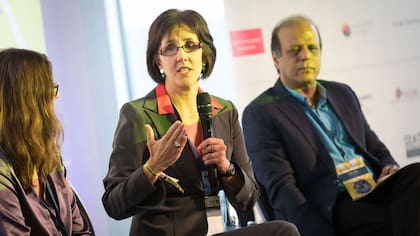 Marina Walker es oriunda de Mendoza, donde empezó su carrera periodística