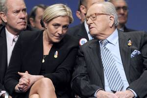 Jean-Marie Le Pen, internado grave en París, según la prensa francesa