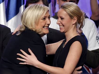Marine y Marion Le Pen, durante un acto del Frente Nacional en 2015