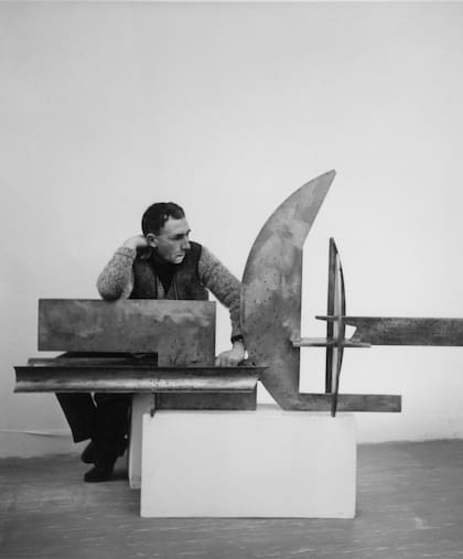 Marino di Teana y "Conquête de l'espace", la escultura ganadora delGrand Palais París