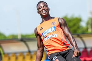 Tuvo una infancia difícil, jugó en cuatro países y llega a Boca: aquel deseo de Russo se hace realidad