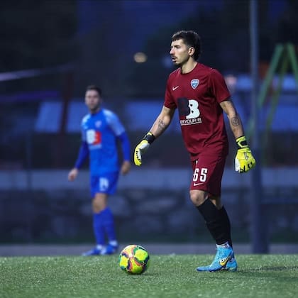 Marinovich viene de tener una temporada destacada en el Escaldes, llegando a acumular más de 900 minutos sin recibir gol