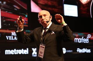 Mario García: "El reto no es contar el golpe bajo, sino narrar la resiliencia"