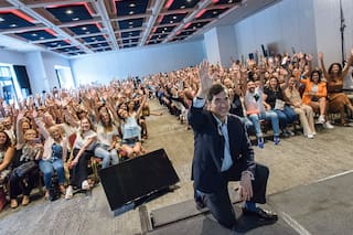 El reconocido médico español Mario Alonso Puig revela la fórmula para ser feliz