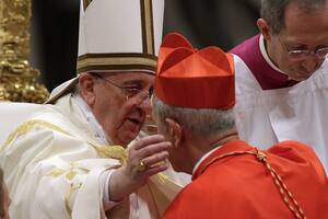 Francisco recibió al cardenal Poli y crece la expectativa por la sucesión del arzobispo