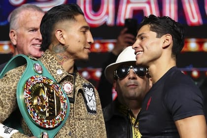 Mario Barrios y Ryan García pelearán el sábado por el título wélter del CMB (Instagram/@wbcboxing)