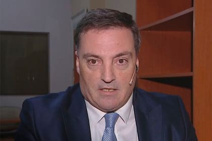 Mario Baudry pide la detención, entre otros profesionales, del neurocirujano Leopoldo Luque y de la psiquiatra Agustina Cosachov