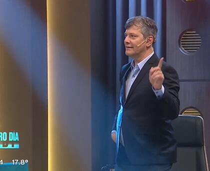 Mario demostró que el baile no es lo que mejor se le da (Captura: eltrece)