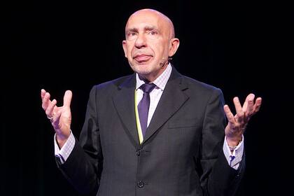 Mario García: "Hay algunos que comparan la inteligencia artificial (IA) con la invención de la imprenta, o del Internet. Yo estoy de acuerdo y pues me atrevo a decir que los historiadores la han de poner por arriba de esas grandes invenciones"