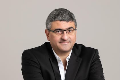 Mario Javier Sabán, nacido en Buenos Aires, llegó a España en 2002 para iniciar en Barcelona el doctorado de Filosofía que luego terminó en la Universidad Complutense de Madrid