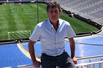 Kempes, uno de los mejores jugadores de la historia del seleccionado argentino; tras su retiro fue entrenador y comentarista.