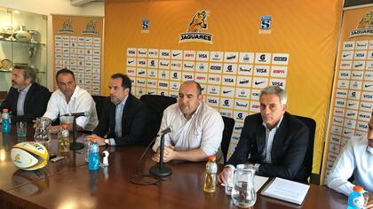 Mario Ledesma asumió como nuevo DT de los Jaguares