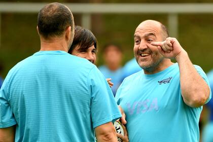 Mario Ledesma y un rato de distensión antes del último partido