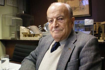 Mario Roberto Alvarez