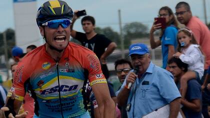 Mario Sosa ganó la etapa de la Doble Bragado