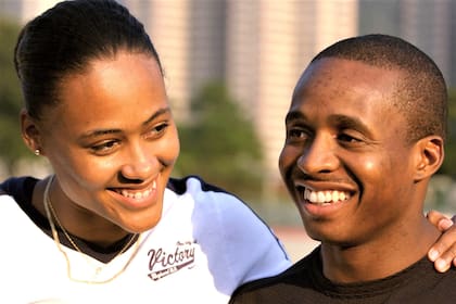 Marion Jones con Tim Montgomery, su segunda pareja y con el que terminó envuelta en estafas y fraude