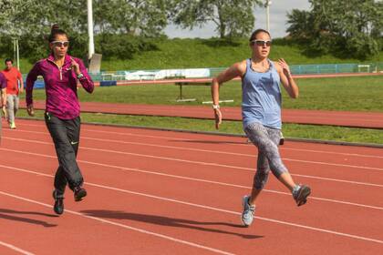 Marita Peralta junto con Belén Casetta