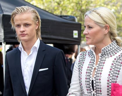 Marius Borg Hoiby y su madre Mette-Marit