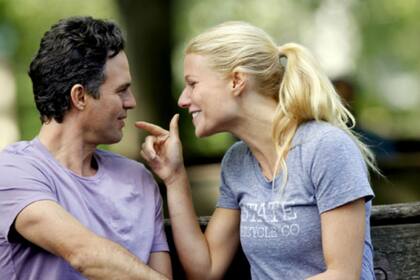 Mark Ruffalo y Gwyneth Paltrow en Gracias por compartir