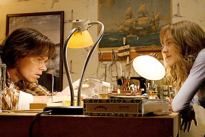 Mark Whalberg y Saoirse Ronan en Desde mi cielo